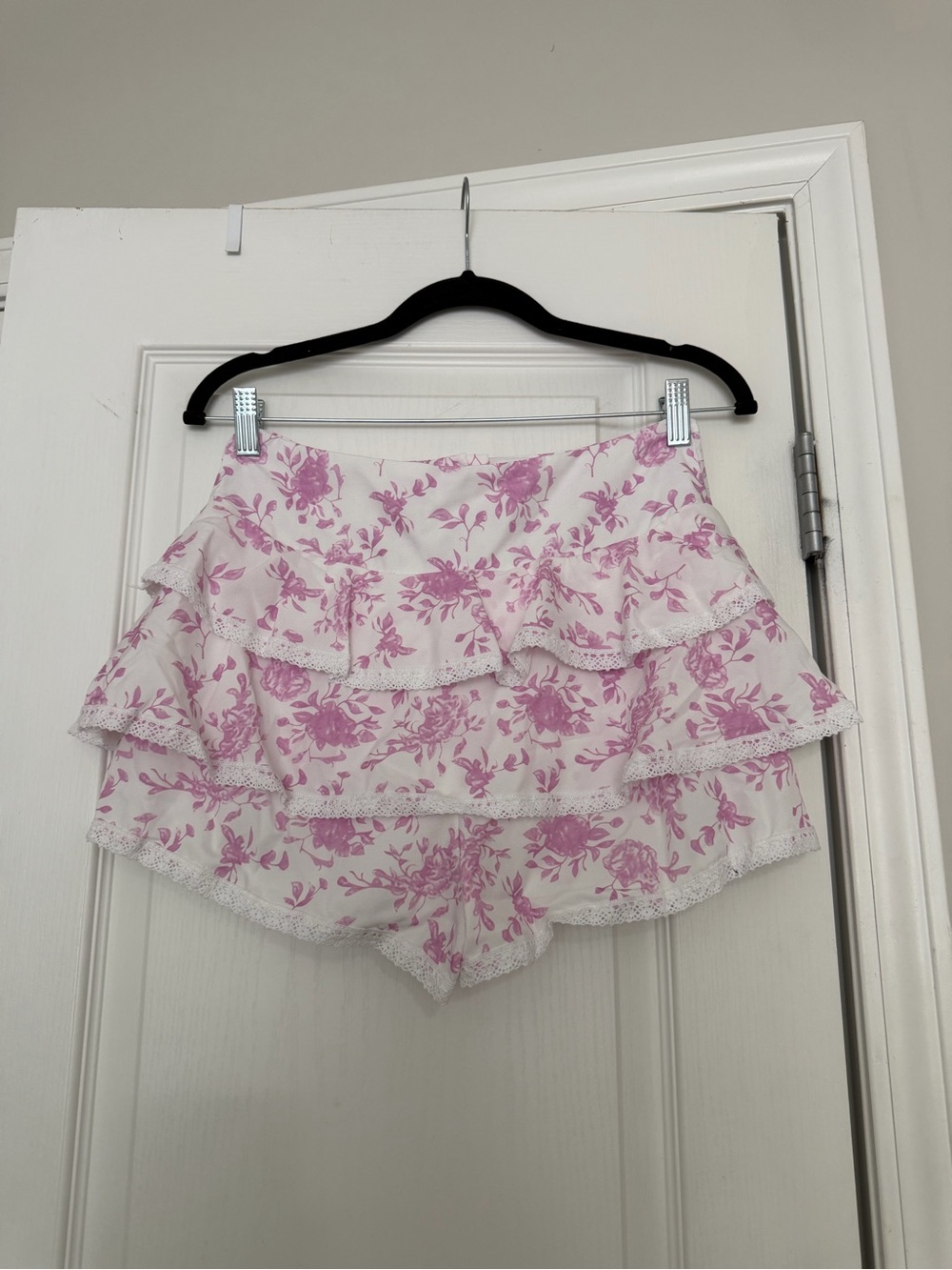 Pink Floral Tiered Ruffle Women's Shorts